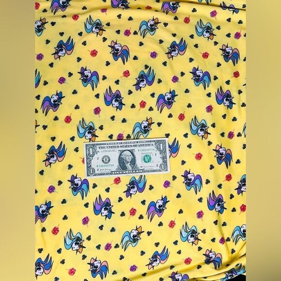 SFI Yellow Unicorn Heads 2-way Stretch Brushed Jersey Knit Fabric 66"‎ x 3 Yard - Picture 4 of 4